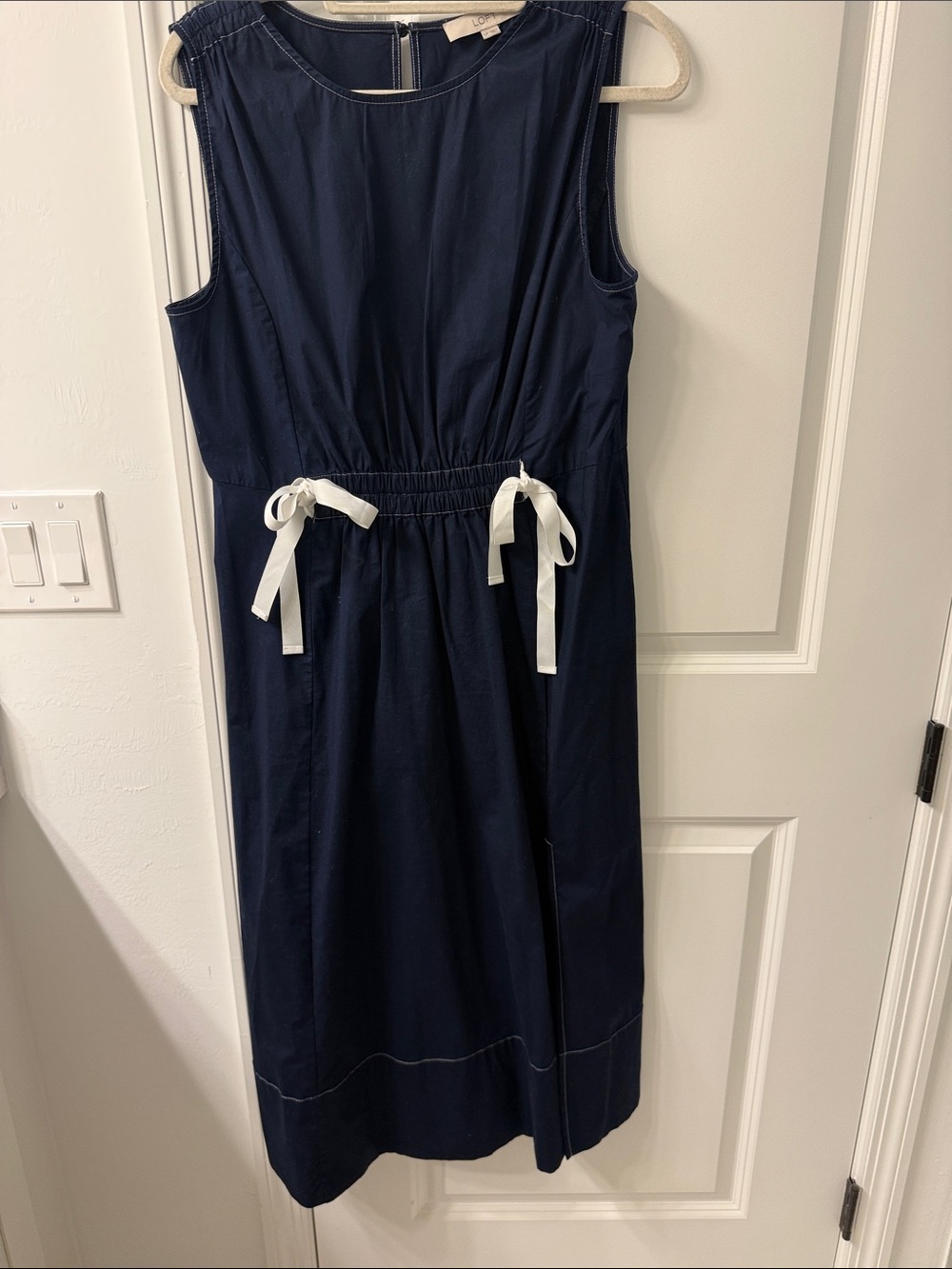 Navy Sleeveless Drawstring Waist Midi Dress with White Ties